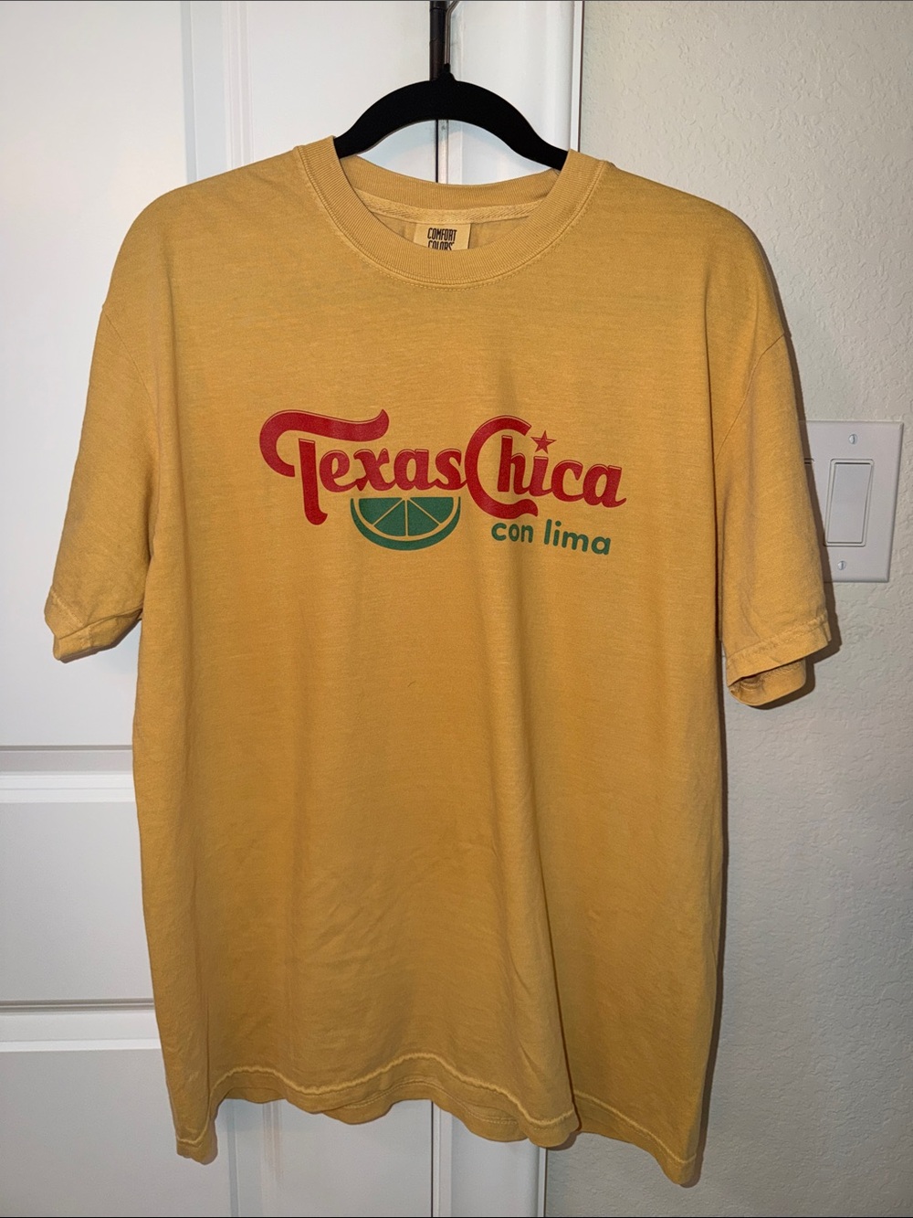 Comfort Colors Texas Chica Graphic Tee, Mustard | sz L